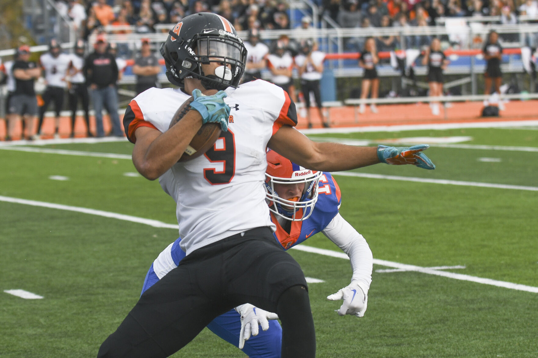 103022-dec-spt-st-teresa-football-gallery_16.JPG